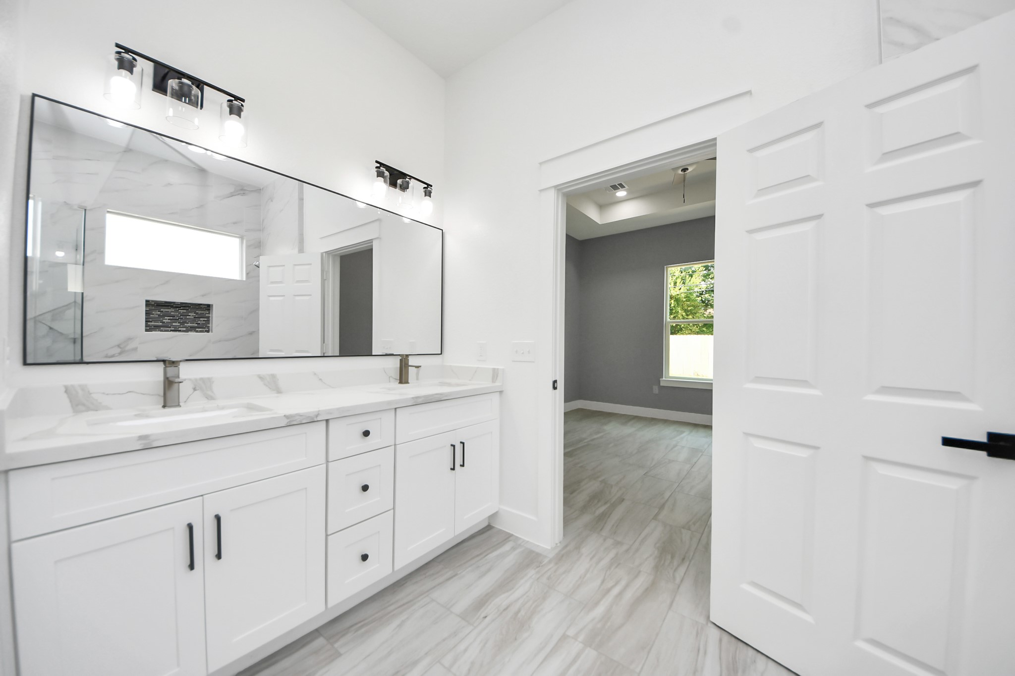 406 South Iowa Street La Porte, TX 77571 - Photo 31 of 49