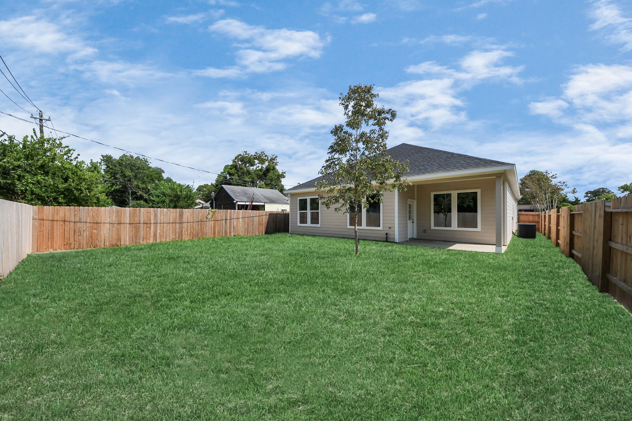 406 South Iowa Street La Porte, TX 77571 - Photo 41 of 49 a view of a house with a backyard