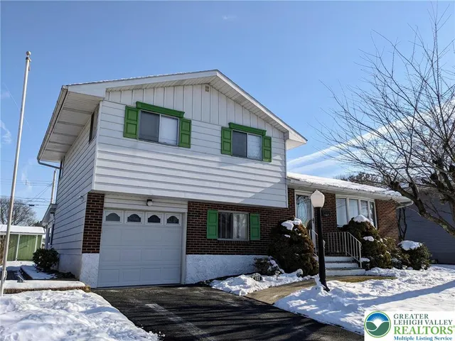 $372,500 | 107 South 10th Street, Coplay, PA 18037