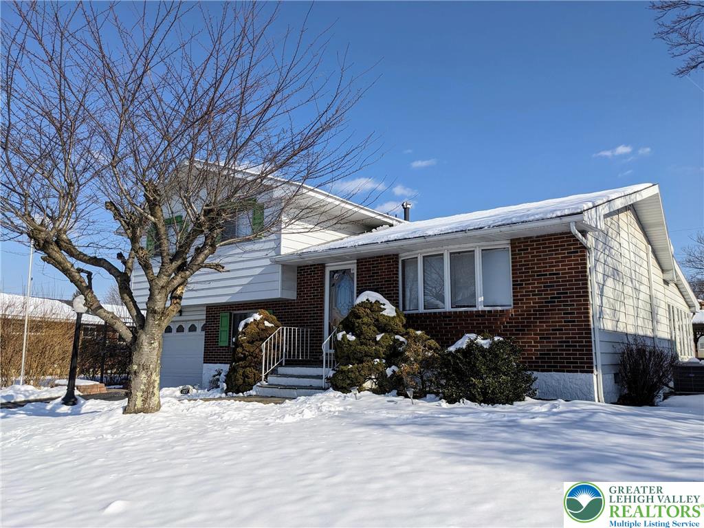 107 South 10th Street Coplay, PA 18037 - Photo 3 of 43