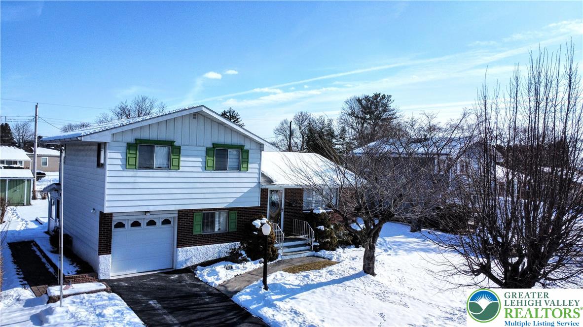 107 South 10th Street Coplay, PA 18037 - Photo 4 of 43