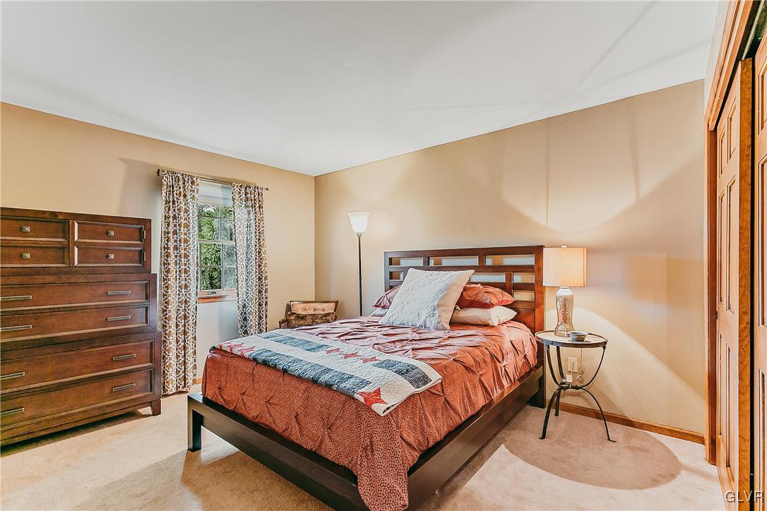 4216 Lakeside Drive Coplay, PA 18037 - Photo 15 of 36