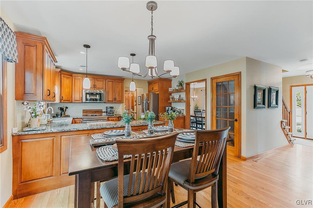 4216 Lakeside Drive Coplay, PA 18037 - Photo 5 of 36