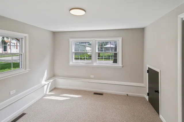 $237,700 | 428 East 156th Place, South Holland, IL 60473