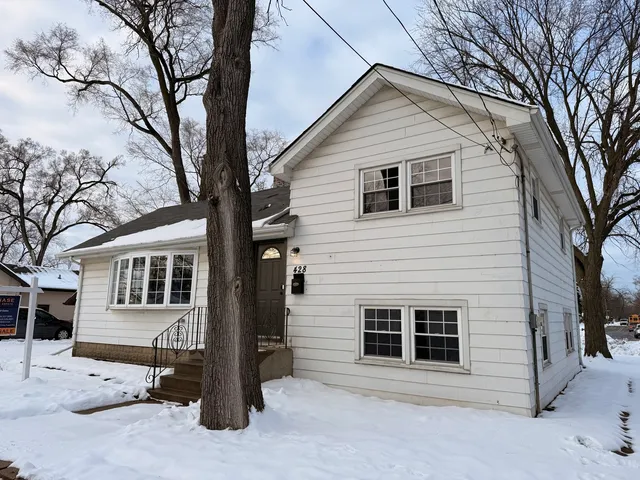 $237,700 | 428 East 156th Place, South Holland, IL 60473