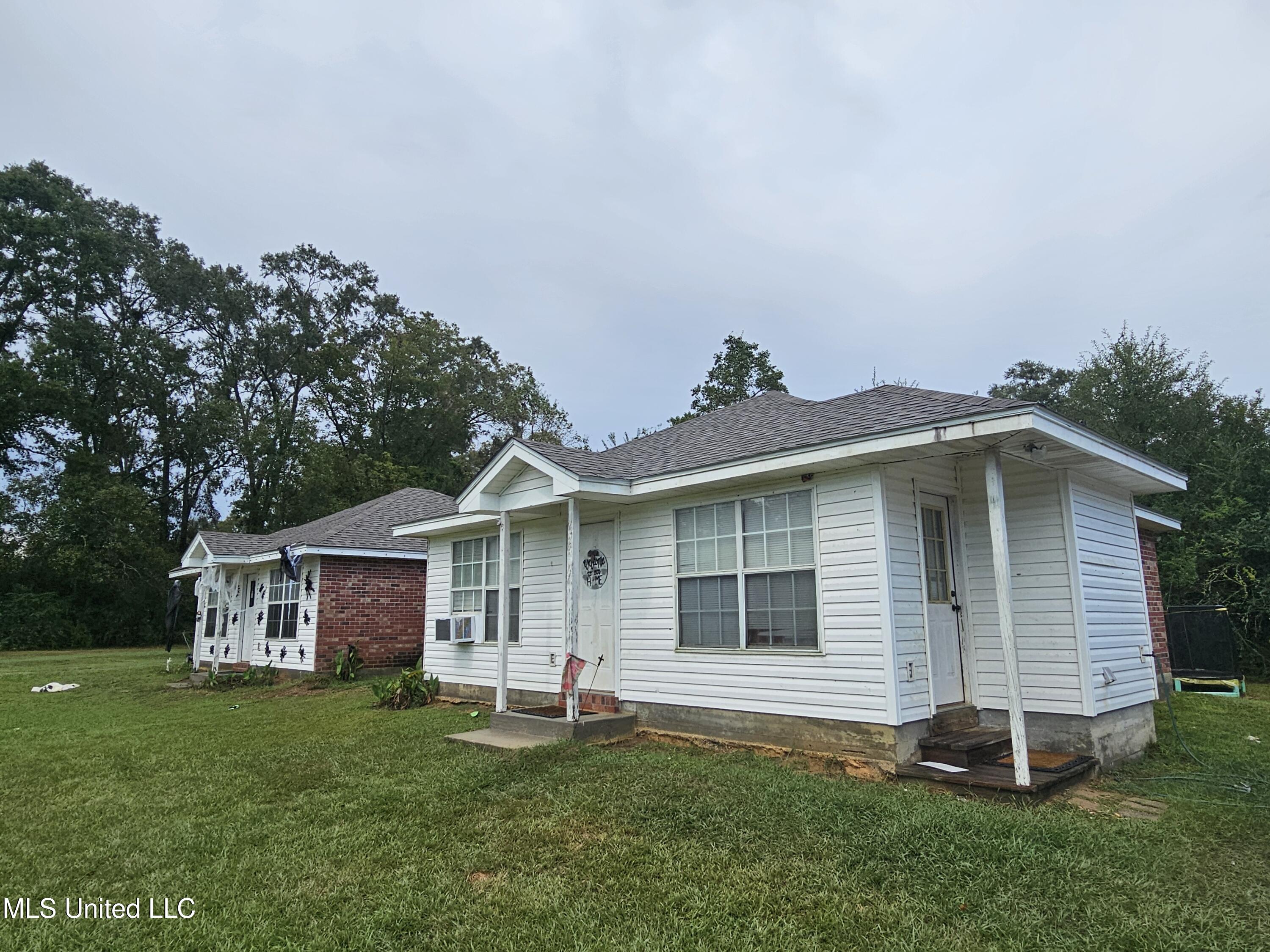 12 Laser Lane Carriere, MS 39426 - Photo 2 of 25 Duplex