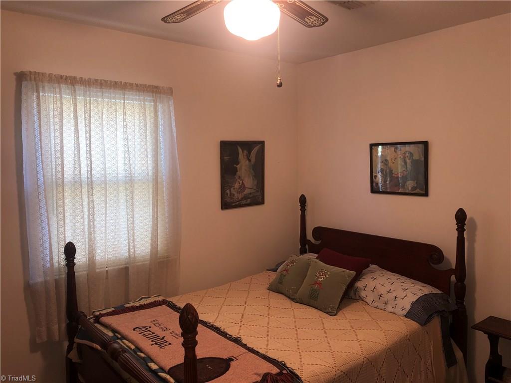 165 Carolina Road Mount Airy, NC 27030 - Photo 11 of 30 Gallery Image 11