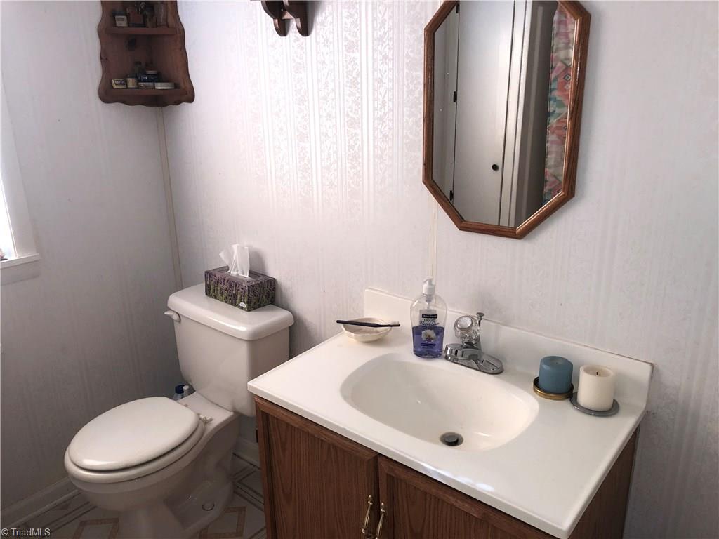 165 Carolina Road Mount Airy, NC 27030 - Photo 24 of 30 Gallery Image 24