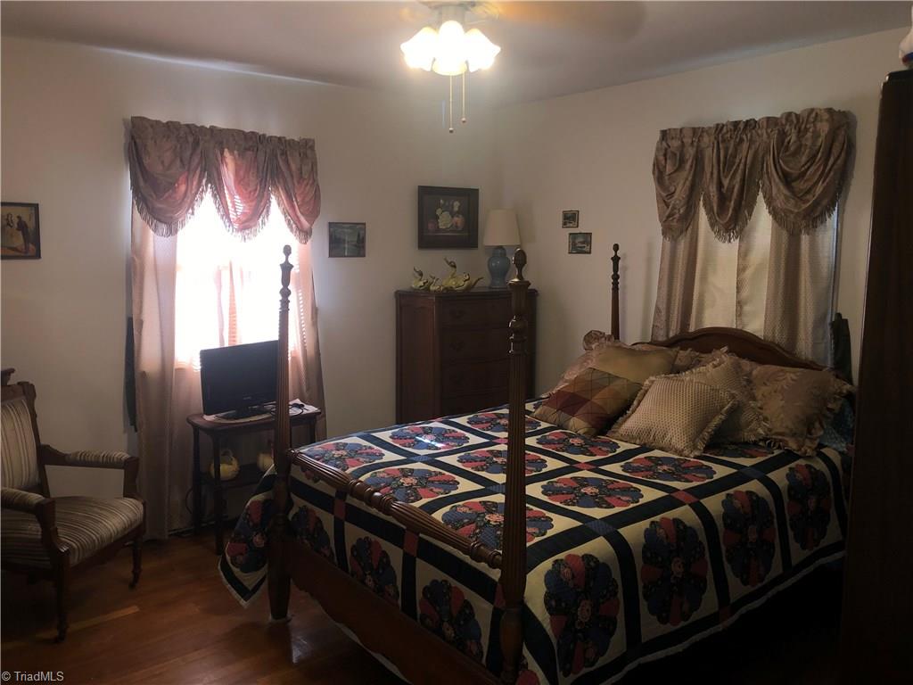 165 Carolina Road Mount Airy, NC 27030 - Photo 10 of 30 Gallery Image 10