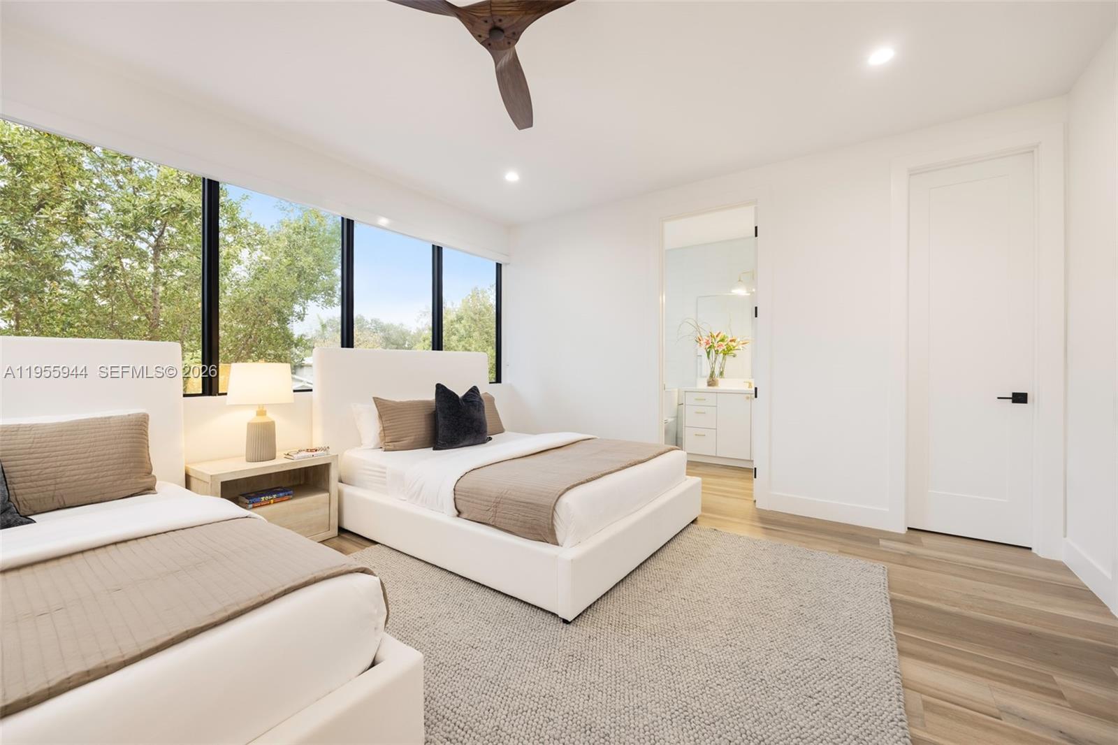 3151 Hibiscus Street, Unit 3151 Miami, FL 33133 - Photo 25 of 33