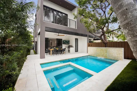 $2,500,000 | 3151 Hibiscus Street, Unit 3151, Miami, FL 33133