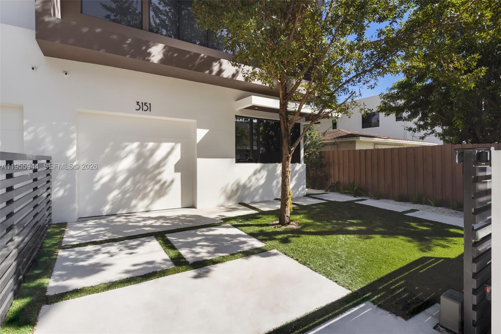 3151 Hibiscus Street, Unit 3151 Miami, FL 33133 - Photo 35 of 47 a view of a backyard