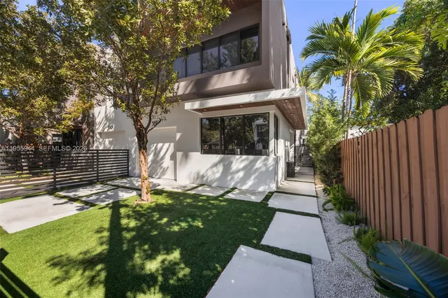 $2,500,000 | 3151 Hibiscus Street, Unit 3151, Miami, FL 33133