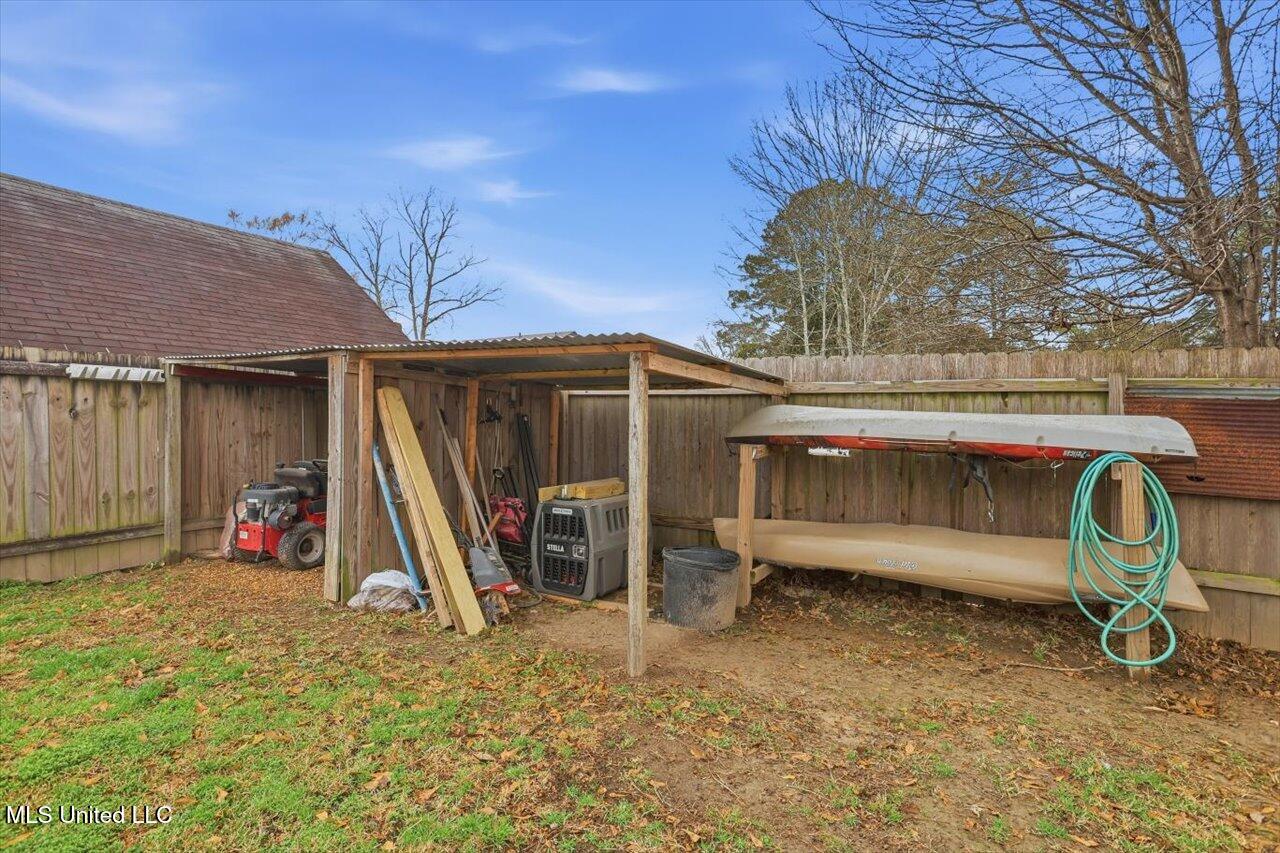 229 Greenfield Place Brandon, MS 39047 - Photo 35 of 38 Sheds