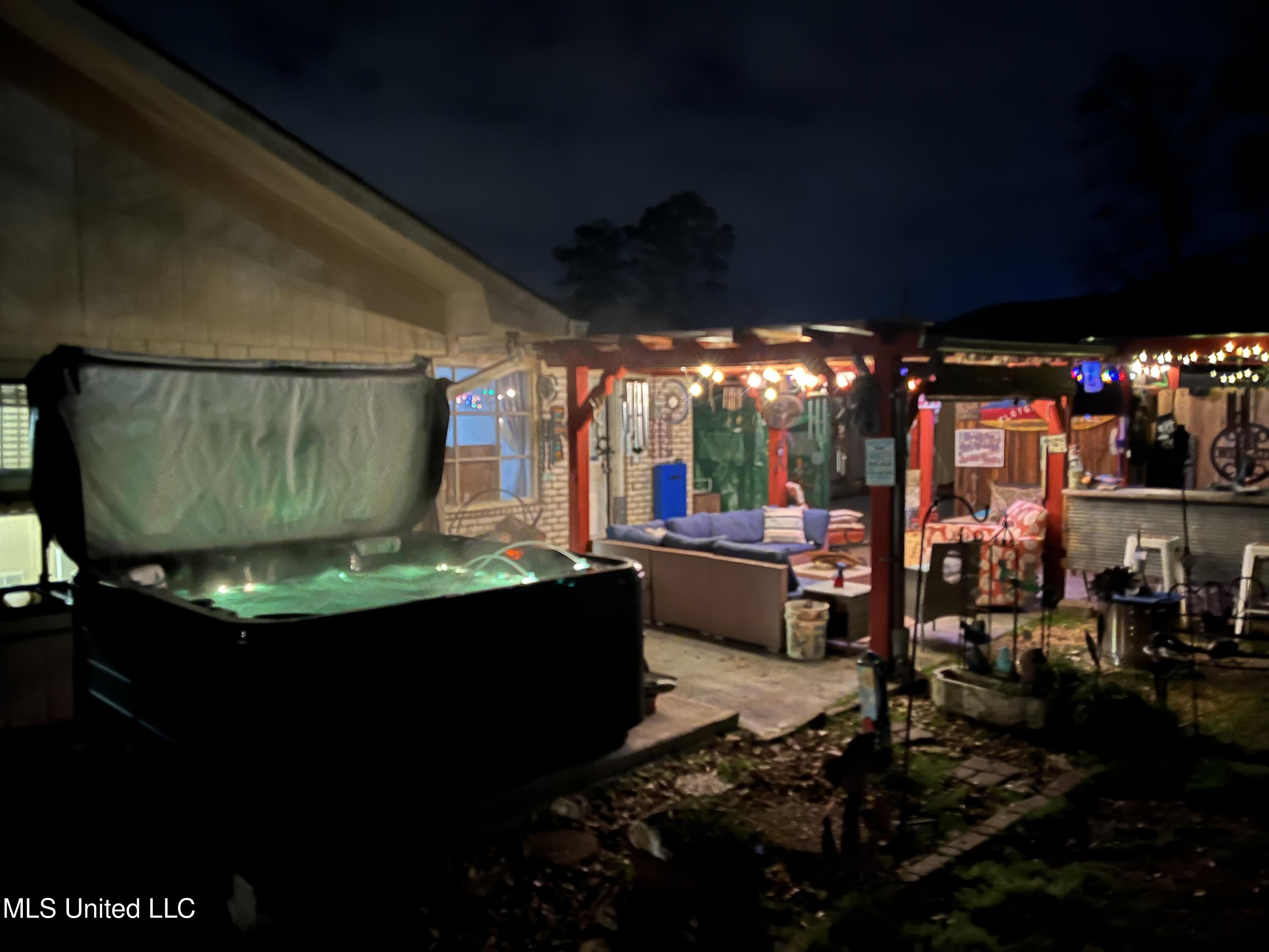 229 Greenfield Place Brandon, MS 39047 - Photo 38 of 38 Hot tub at night