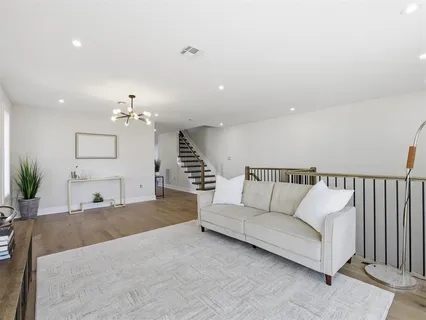 $979,000 | 140 A Weigands Lane, Secaucus, NJ 07094