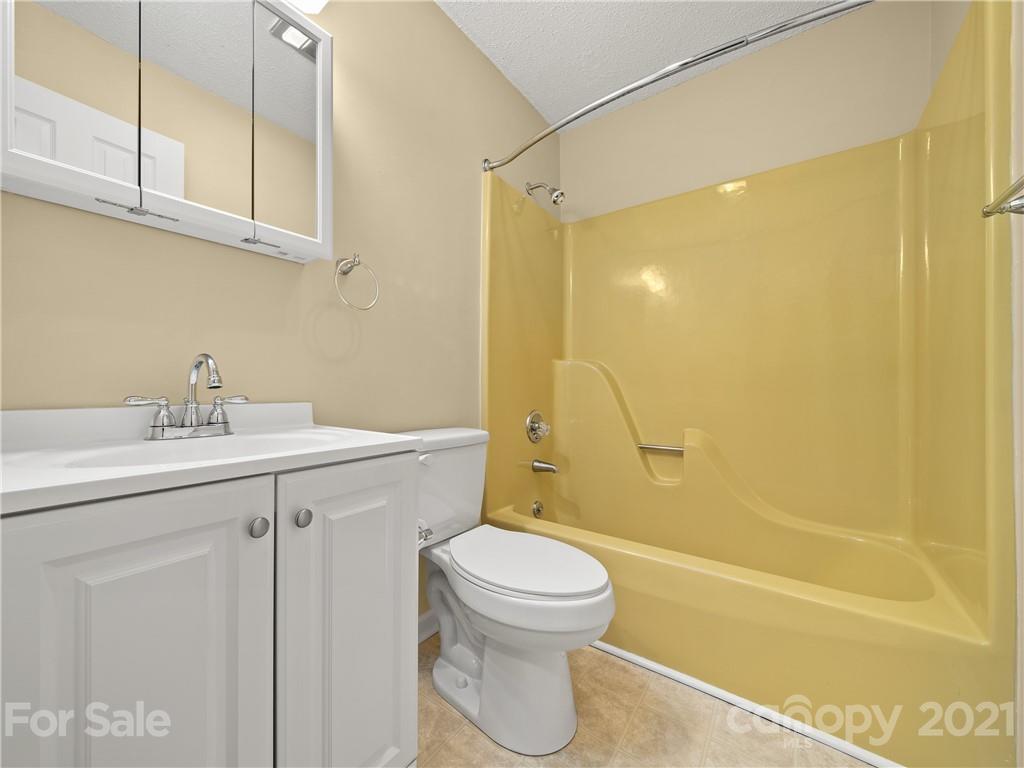 779 Bee Tree Road Swannanoa, NC 28778 - Photo 17 of 21 Gallery Image 17