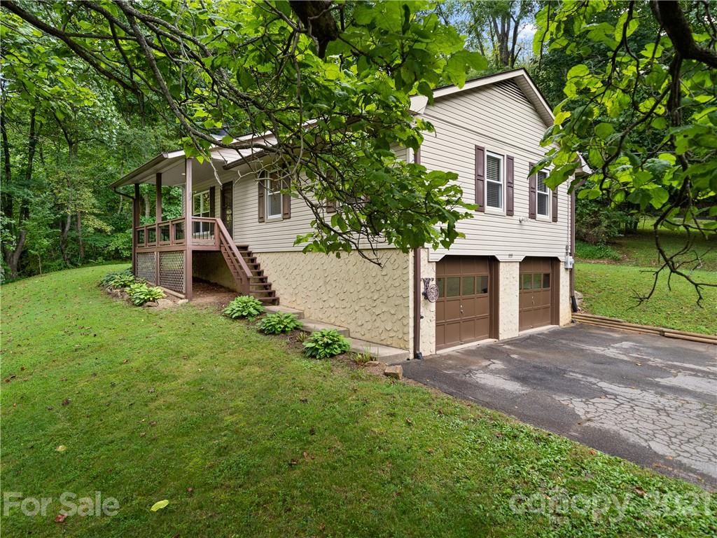 779 Bee Tree Road Swannanoa, NC 28778 - Photo 3 of 21 Gallery Image 3