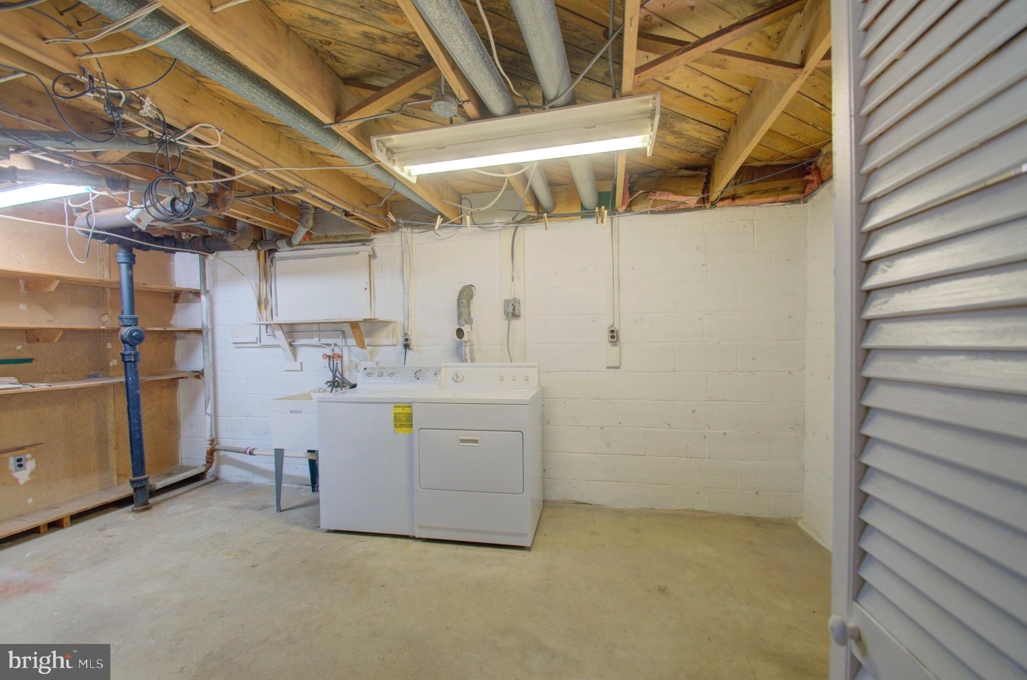 13302 Holdridge Road Silver Spring, MD 20906 - Photo 27 of 33 Laundry Area