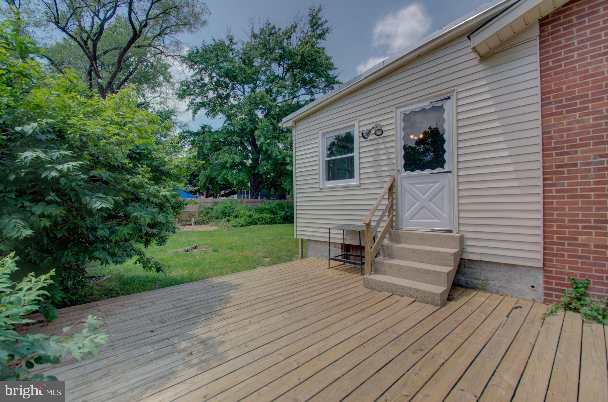 13302 Holdridge Road Silver Spring, MD 20906 - Photo 28 of 33 Deck