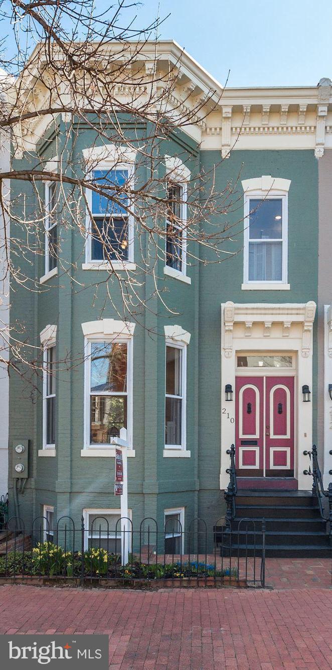 210 6th Street Southeast Washington, DC 20003 - Photo 1 of 23 Exterior (Front)