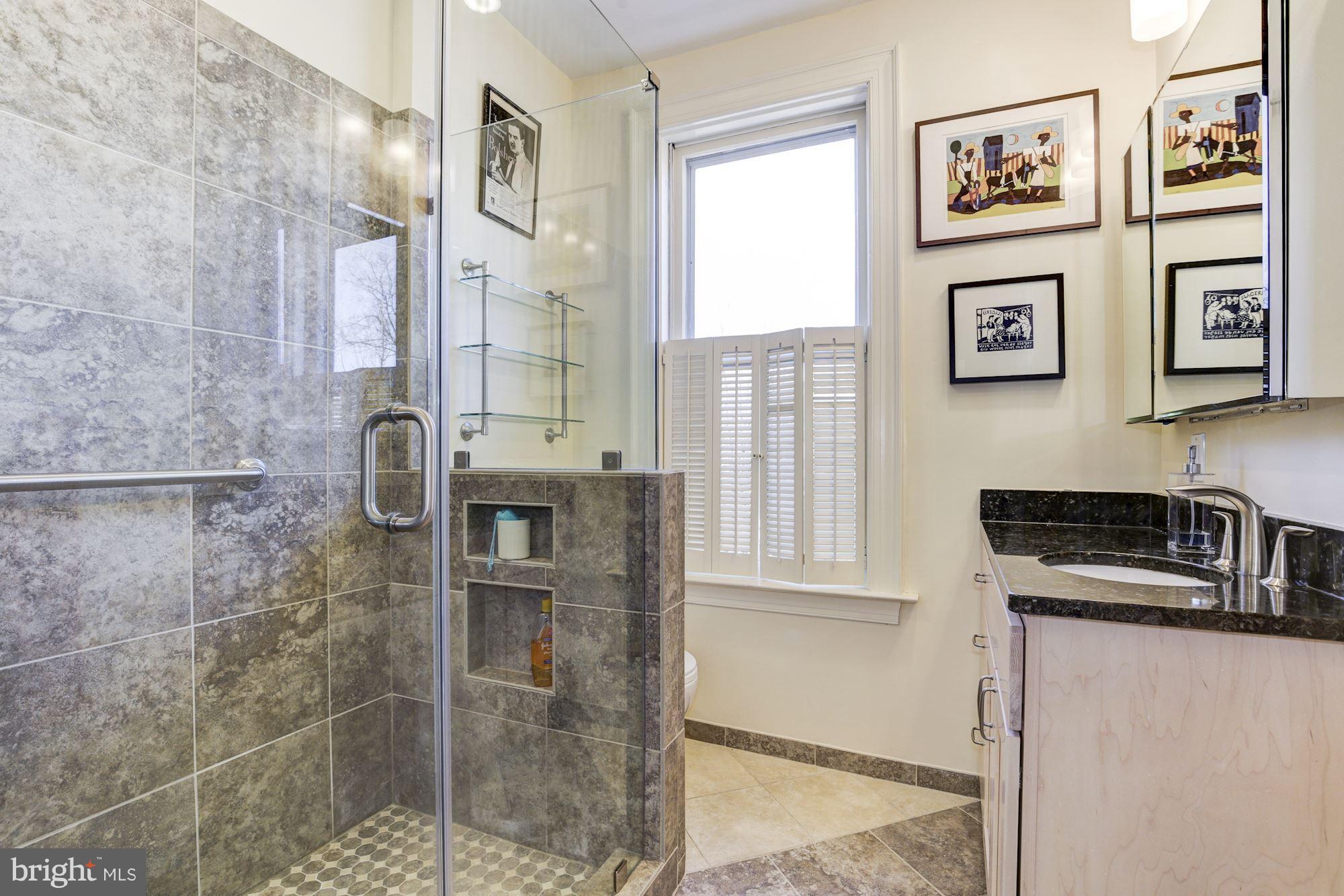 210 6th Street Southeast Washington, DC 20003 - Photo 13 of 23 Bath (Master)