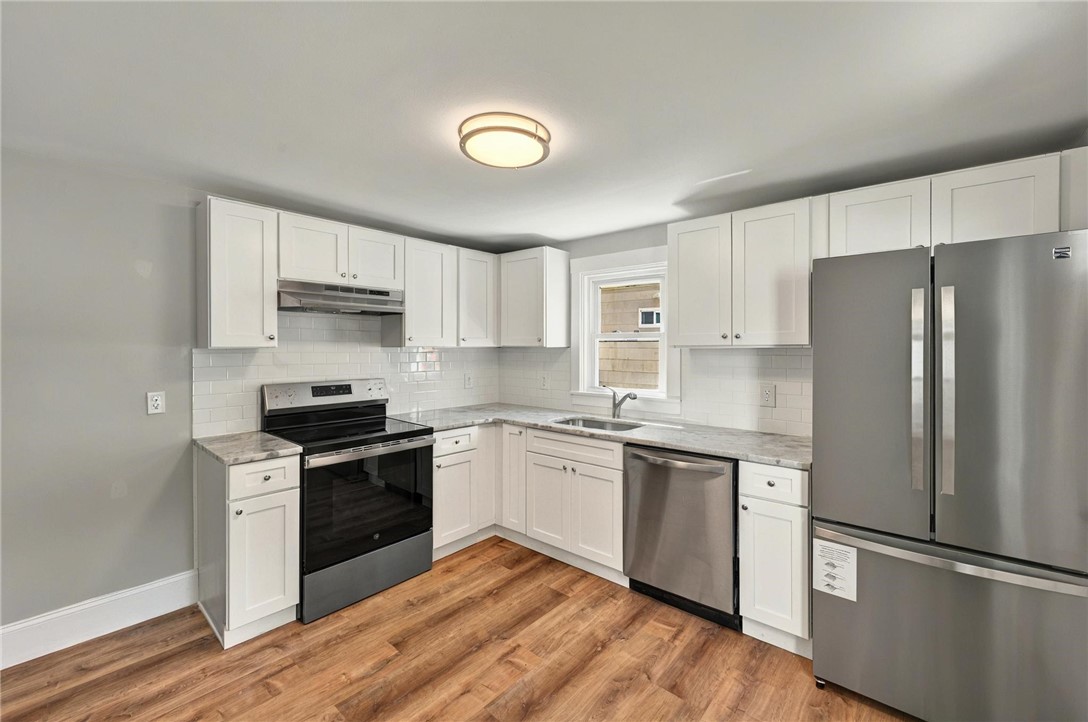 111 Cleveland Street Pawtucket, RI 02860 - Photo 4 of 27 Gallery Image 4