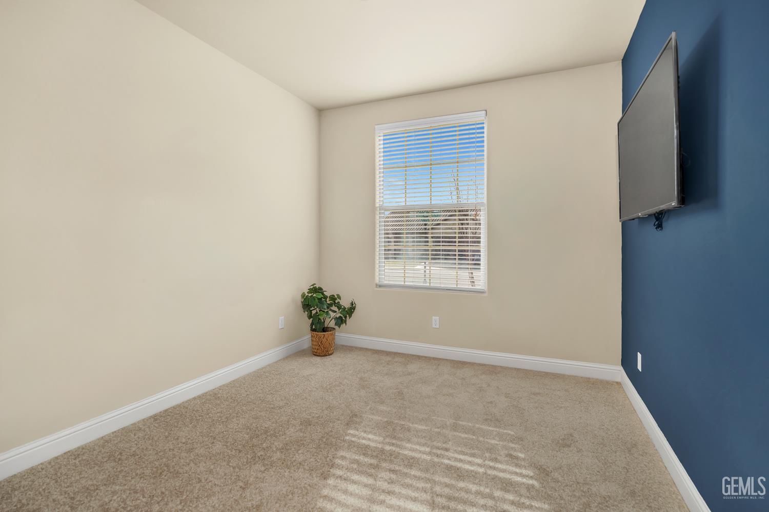 Undisclosed Address Shafter, CA 93263 - Photo 13 of 26 an empty room with windows