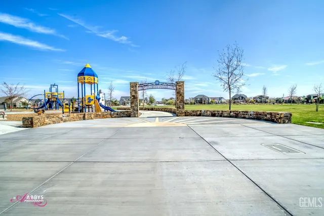 a view of a basketball court