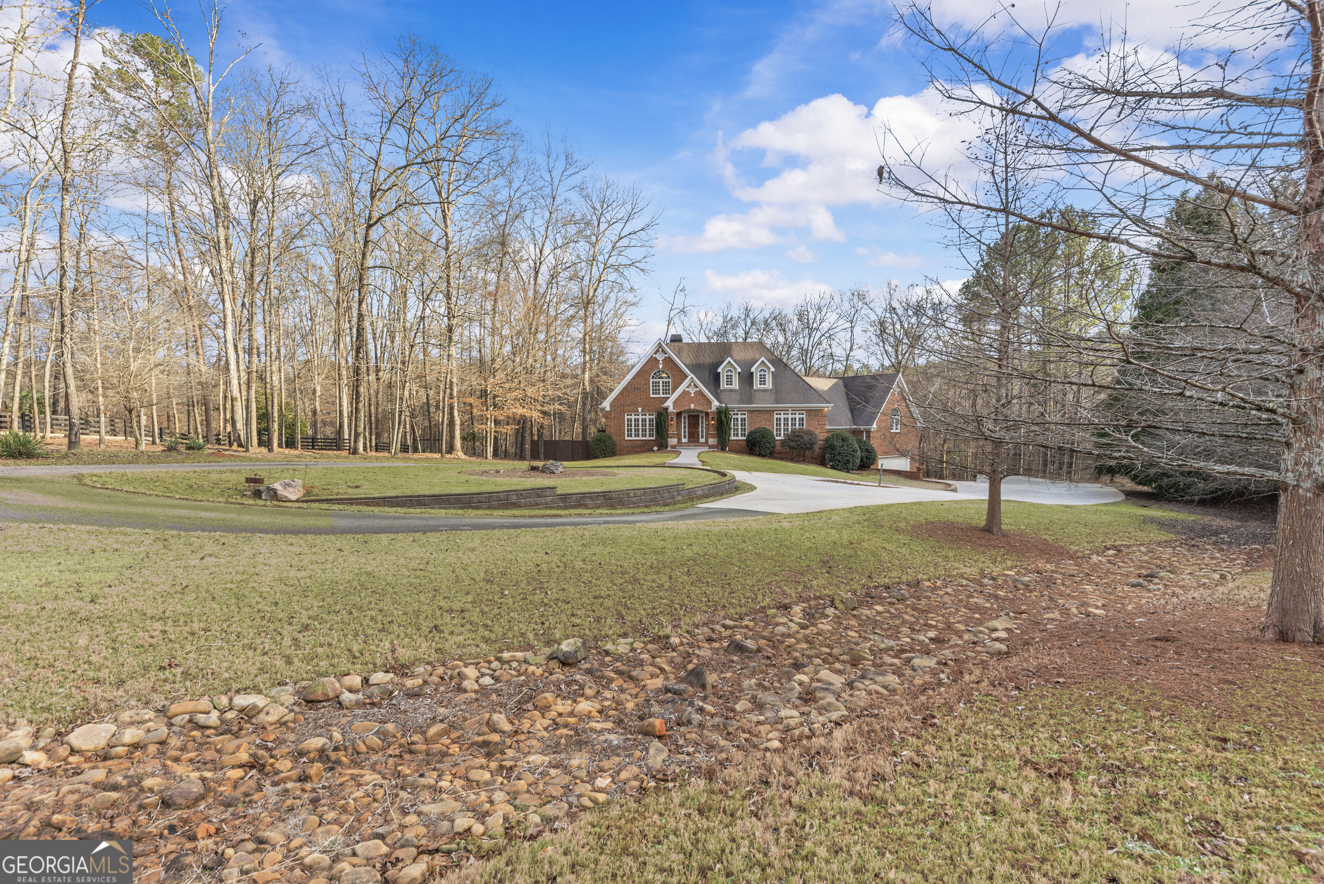1171 River Run Bishop, GA 30621 - Photo 74 of 78 a view of a playground with basketball court