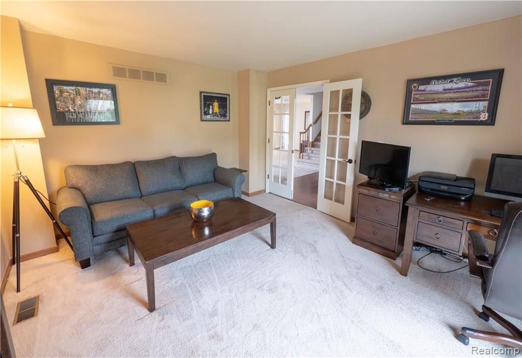 3447 Primrose Drive Rochester Hills, MI 48307 - Photo 18 of 29