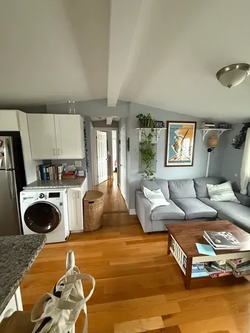 $3,345 | 287 Beacon Street, Unit 2, Somerville, MA 02143