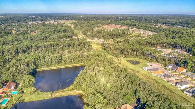 $90,000 | 7200 Twin Lakes Lane, Pensacola, FL 32504