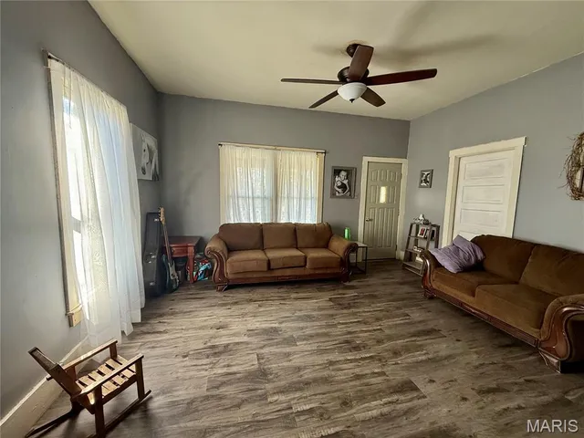 $50,000 | 109 West Willow Street, Sorento, IL 62086