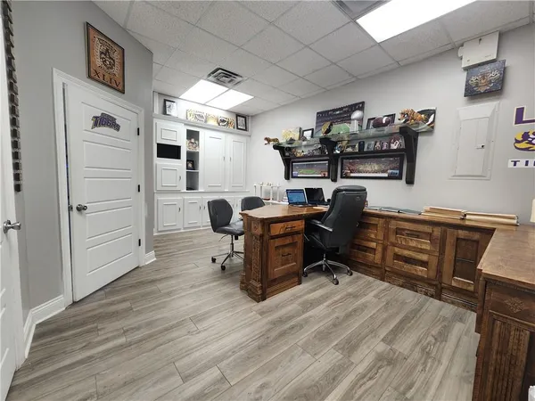 $645,000 | 1604 Metro Drive, Alexandria, LA 71301
