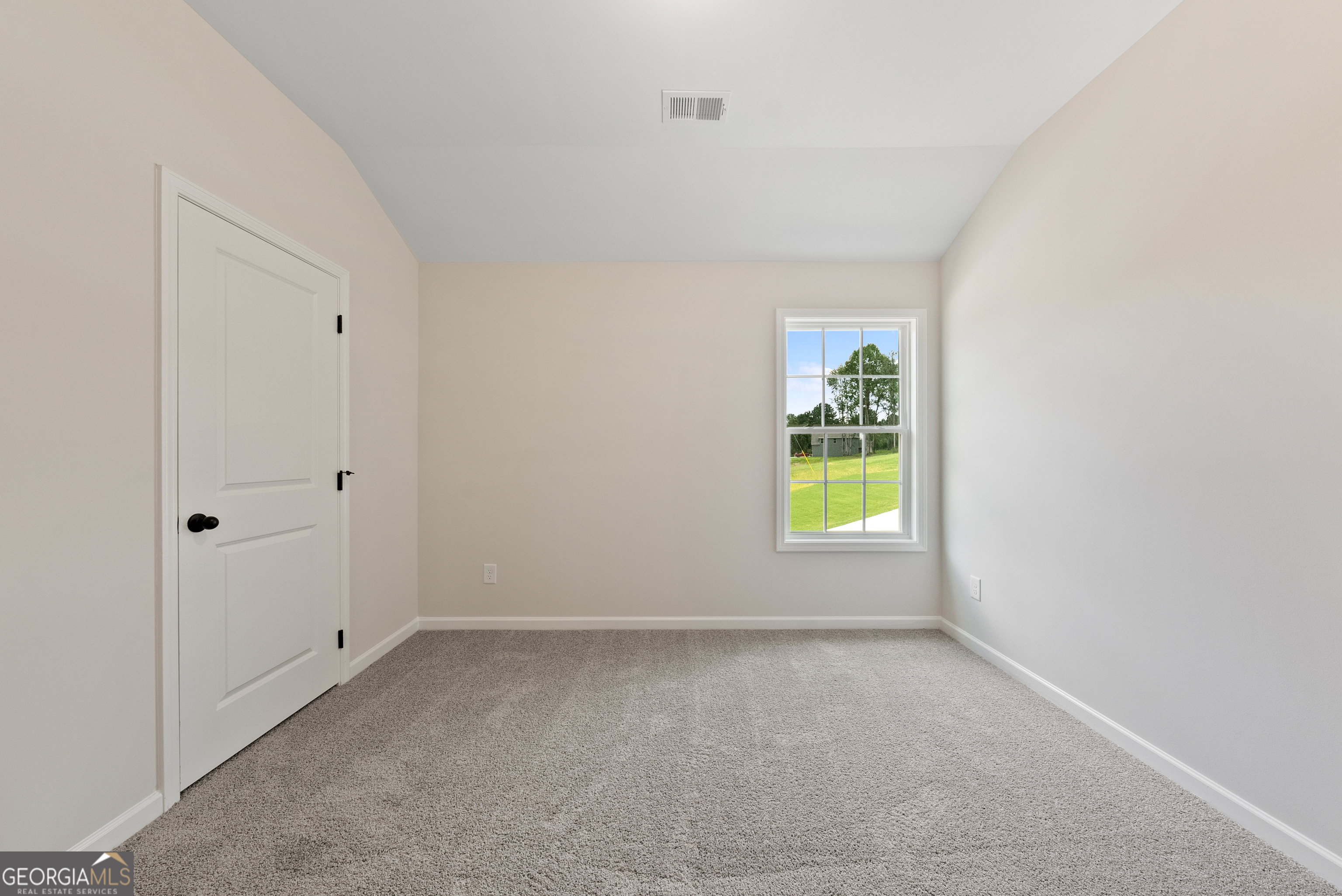 575 Bohannon Road, Unit 8 Grantville, GA 30220 - Photo 22 of 33 a view of room and window