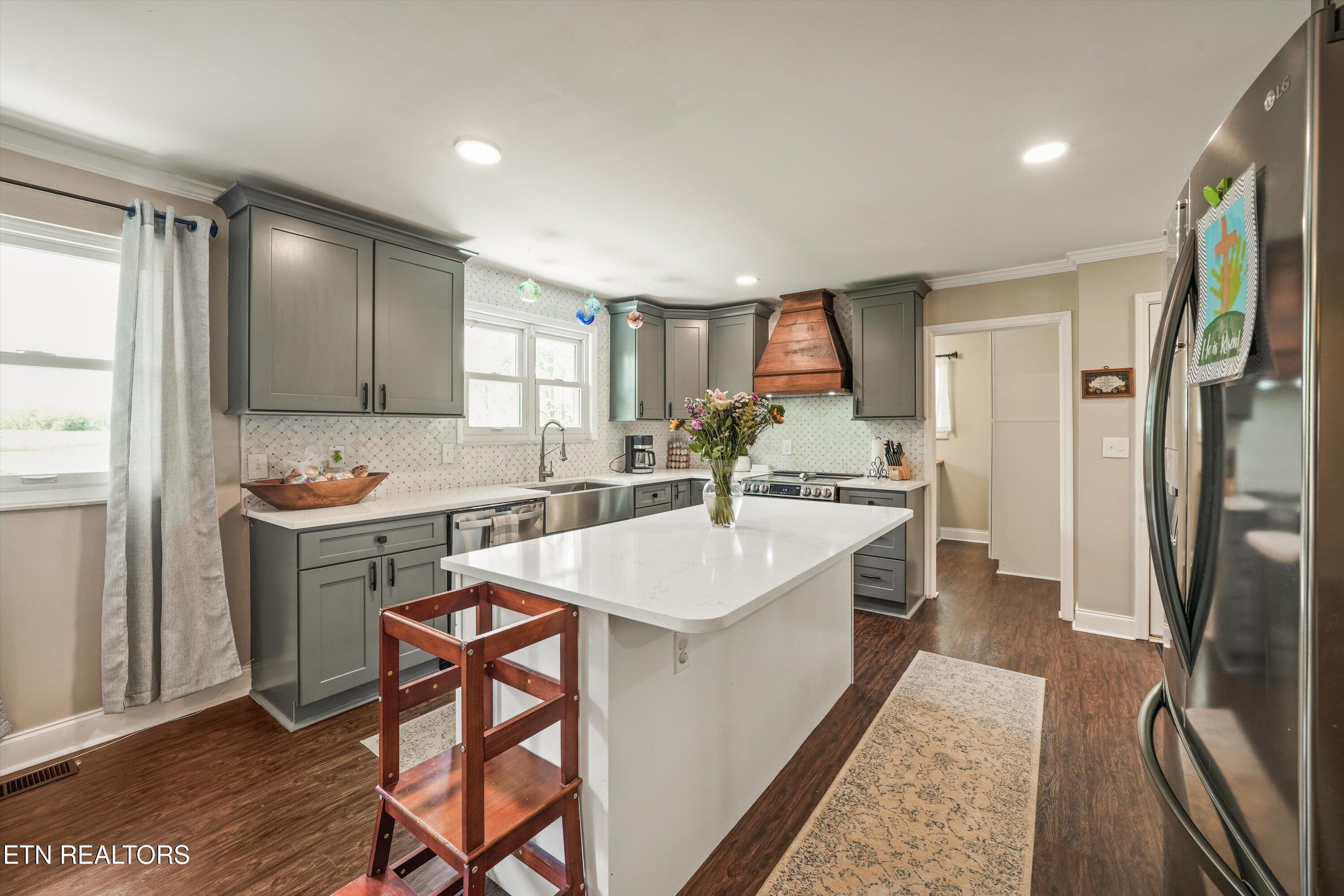 429 Old Glory Road Maryville, TN 37801 - Photo 14 of 57 Updated Gourmet Kitchen