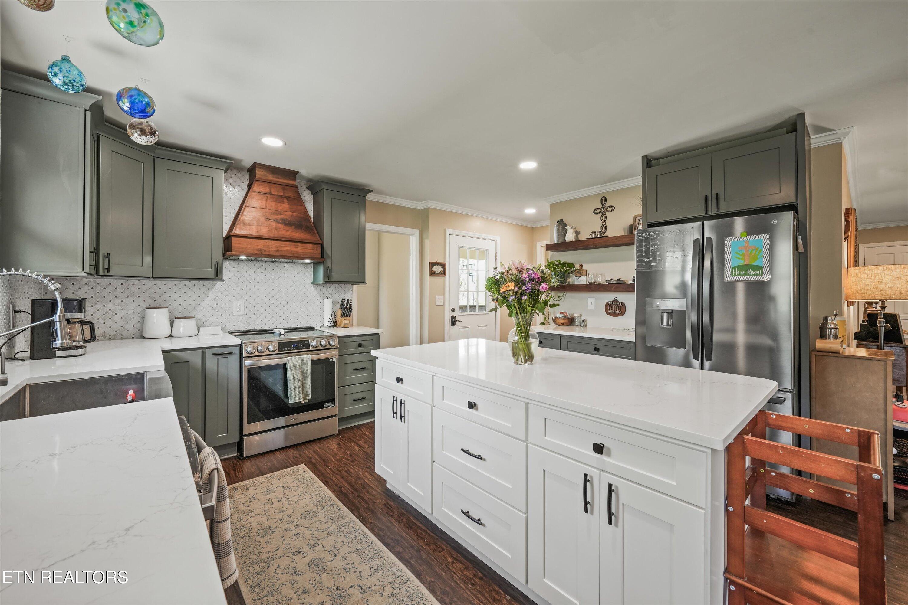 429 Old Glory Road Maryville, TN 37801 - Photo 18 of 57 Updated Gourmet Kitchen