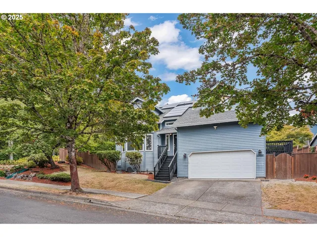 a house view with a outdoor space