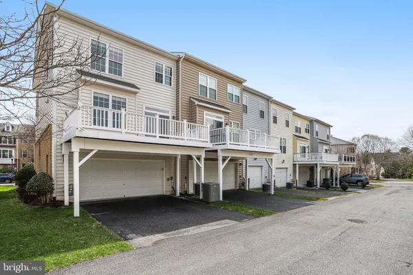 $3,250 | 1609 Poplar Run Drive, Silver Spring, MD 20906