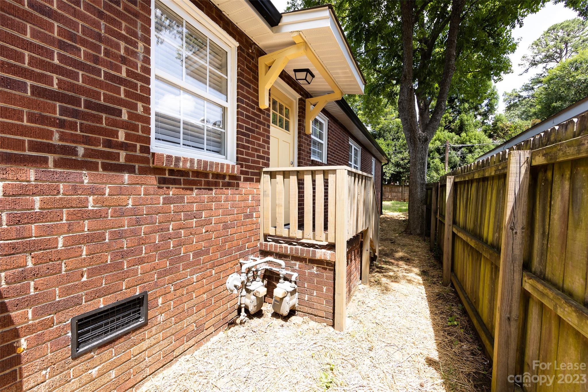 1704 Club Road, Unit A Charlotte, NC 28205 - Photo 31 of 35 a view of sitting area in front of house