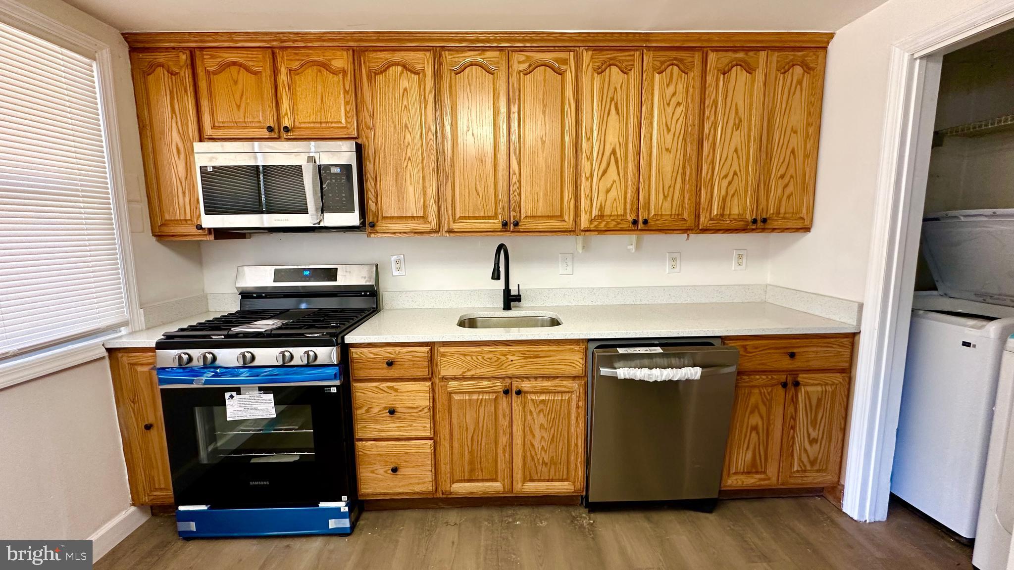 3111 Bero Road Baltimore, MD 21227 - Photo 5 of 17