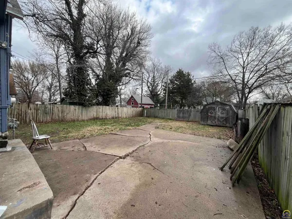 $1,450 | 810 Exchange Street, Emporia, KS 66801