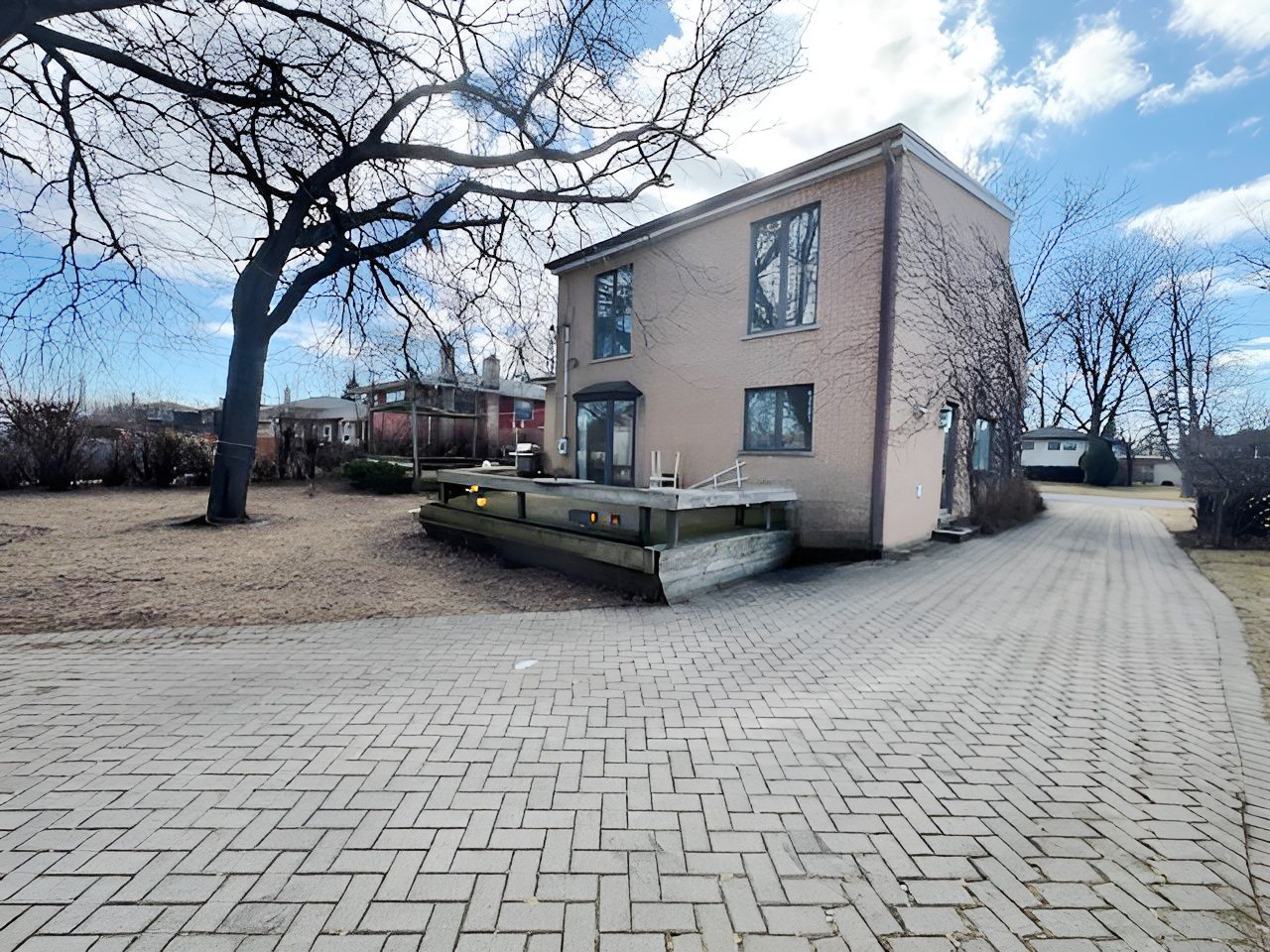 2736 Helen Drive Glenview, IL 60025 - Photo 12 of 47 a view of a house with a snow