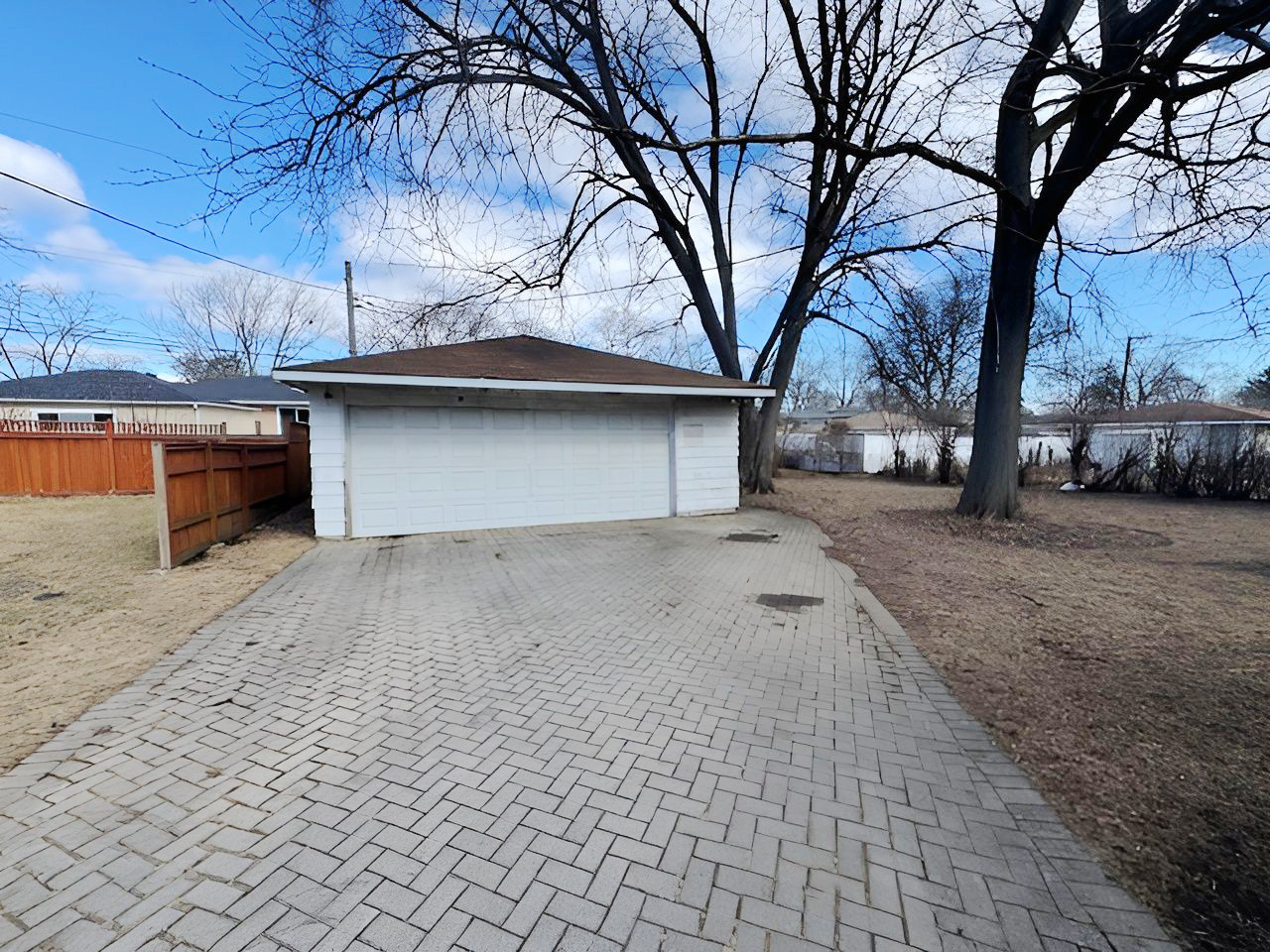 2736 Helen Drive Glenview, IL 60025 - Photo 6 of 47 a view of a yard with an outdoor space
