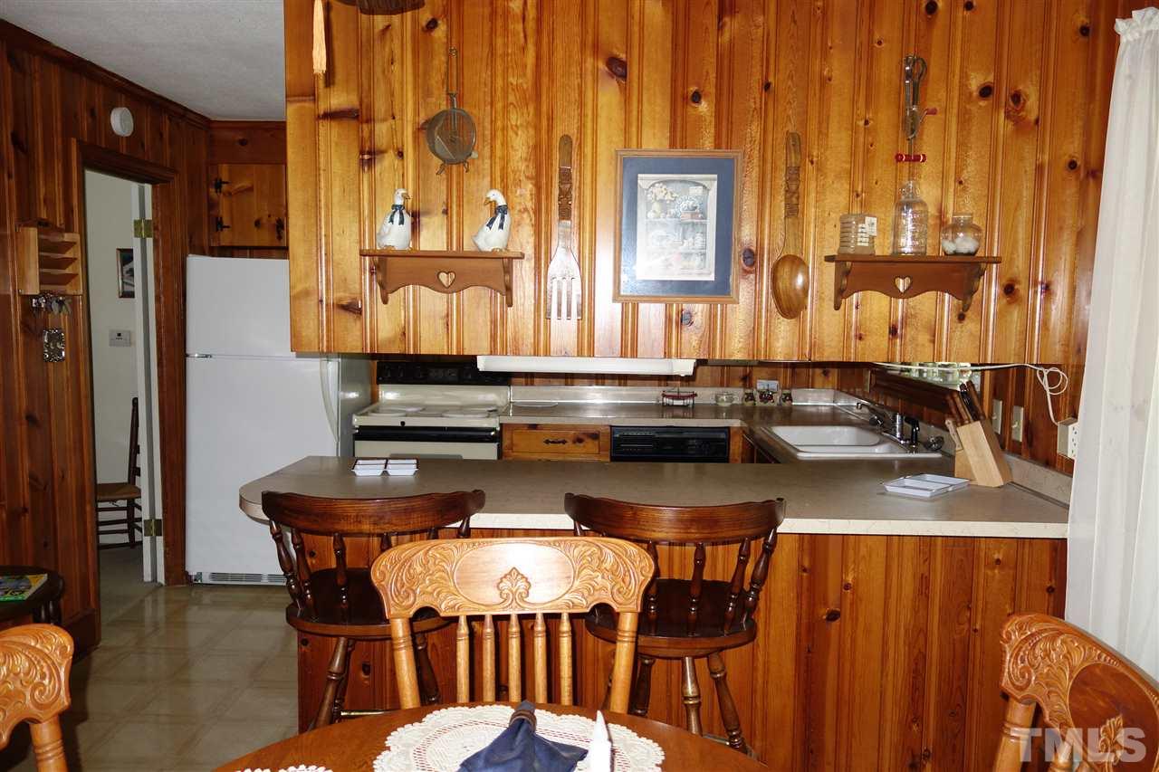 5700 Raleigh Road Kittrell, NC 27544 - Photo 8 of 20 Showing the location of the eating counter