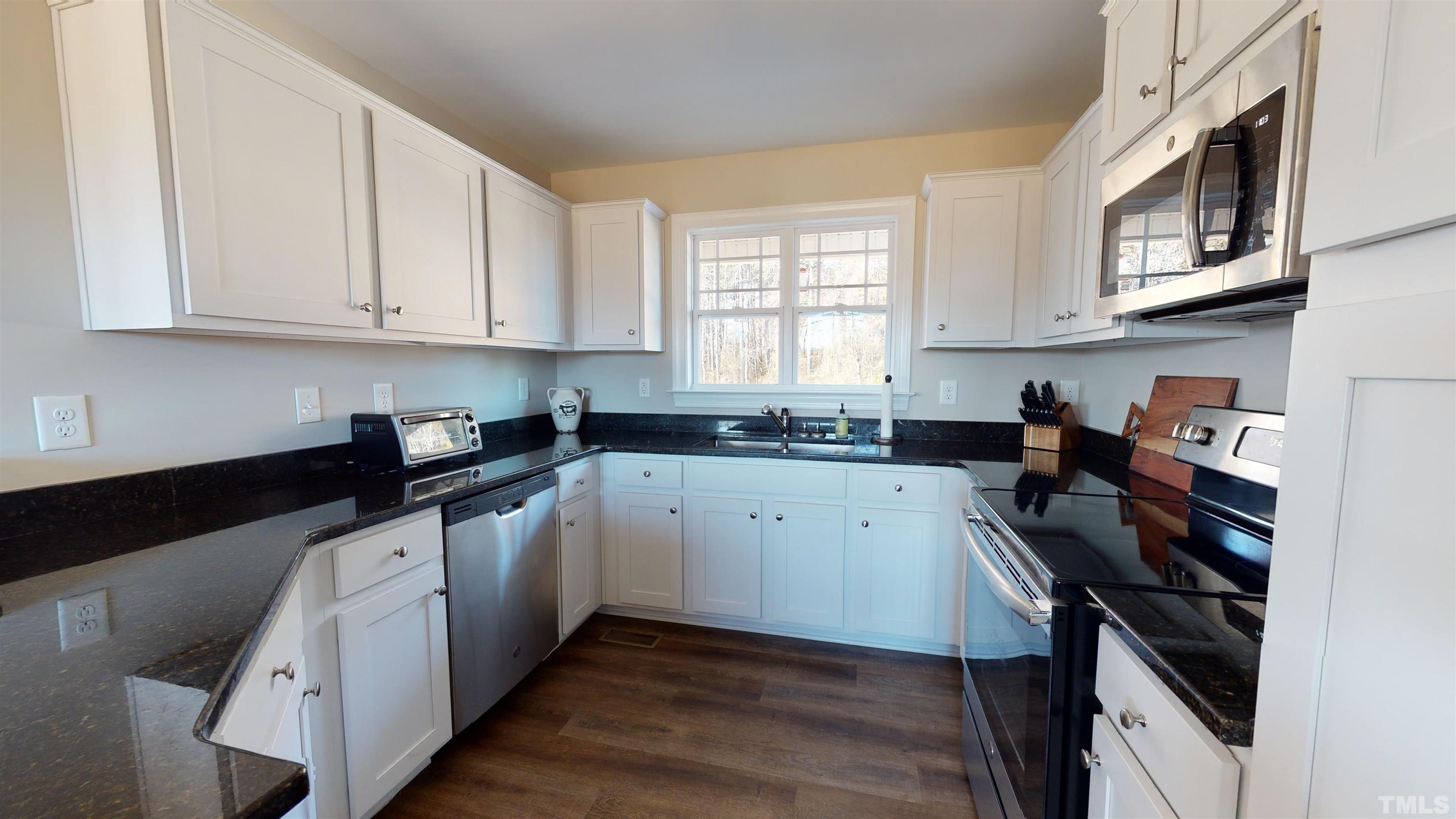 240 Bill Avery Road Coats, NC 27521 - Photo 7 of 27 Gallery Image 7