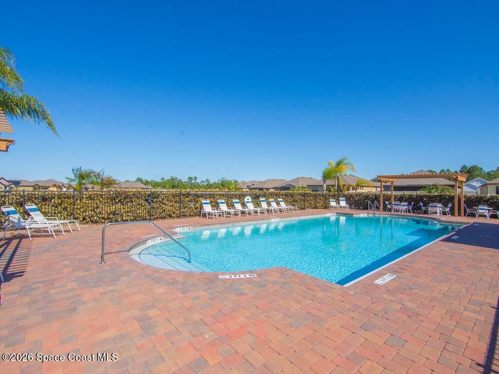 645 Old Country Rd S East Palm Bay, FL 32909 - Photo 31 of 42 a view of a ocean with beach