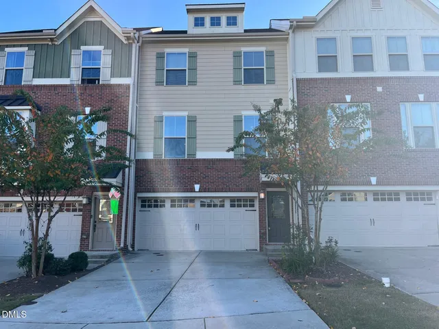 a view of a house with a outdoor space