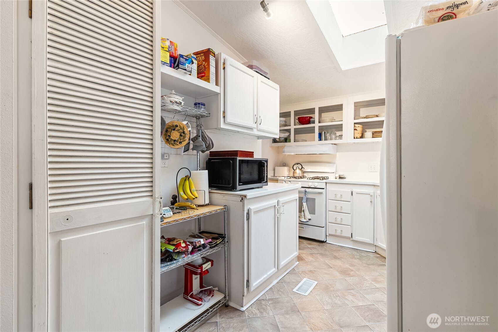 2350 Douglas Road, Unit 17 Ferndale, WA 98248 - Photo 17 of 32 a room with storage and utility
